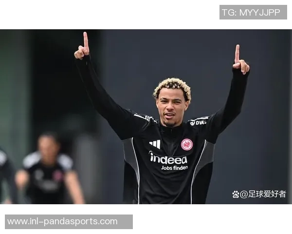 埃基蒂克为适应英超强度增加健身房锻炼时间显著提升体能